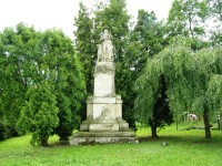 Češov - pomník obětem 1. sv. války se sochou Jana Koziny