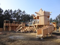 rytířské hradiště v hradeckých lesích - výstavba