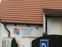 Zubři v Dolních Počernicích