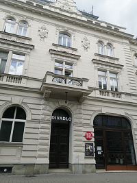 DIVADLO "12"