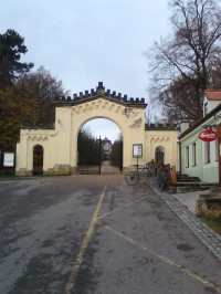 brána na zámek