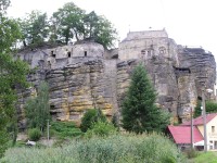 Sloup - hrad na skalním suku
