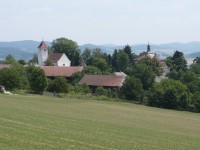 Běhařov - kostel sv. Prokopa a věžička zámku