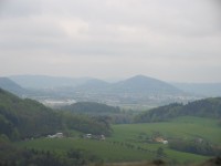 Panorama z hradu na  město Kopřivnice a rozhlednu Bílá hora