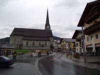náměstí s farním kostelem