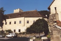 Schwallenbach – hrad a zámek   (Burg / Schloss)