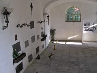 interiér hrobky