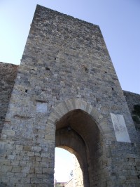 brána Porta Franca