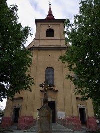 kostel Narození Panny Marie v Hlinsku 