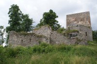 Vítkův Hrádek – romantická hradní zřícenina i kamenná rozhledna