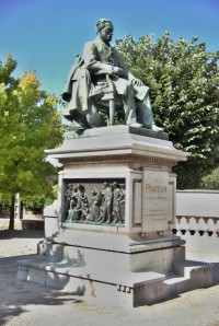 Pasteurova socha