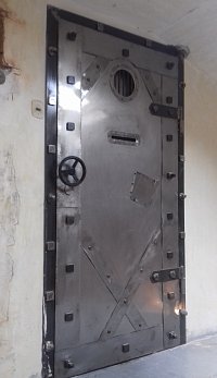 ponorkové dveře