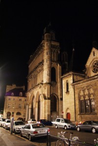 noční Notre Dame