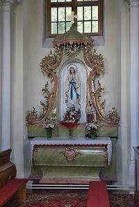 oltář Panny Marie