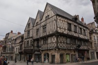 Dijon - dům U Tří tváří  (Maison aux Trois Visages)