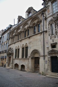 Dijon – palác Aubriot  (Hôtel Aubriot)