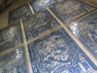 azulejos v karmelitánském archeologickém muzeu