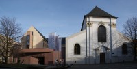 Opava – kostel sv. Václava, Dům umění a klášter dominikánů