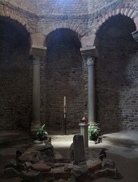 Fréjus - raně křesťanské baptisterium