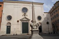 ale kostel Santa Maria sopra Minerva