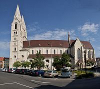 Vídeňské Nové Město – katedrála Nanebevzetí Panny Marie a sv. Ruperta (Wiener Neustadt – Dom, Liebfrauendom)