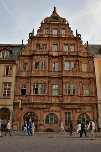 Heidelberg  - Dům Rytířů sv. Jiří  (Haus zum Ritter Sankt Georg)
