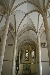 KH - Vrchlice - interiér kostela Nejsvětější Trojice