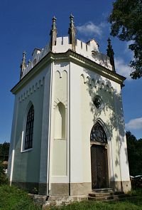 Zásmuky - kaple Narození Panny Marie "V lipách" z roku 1681