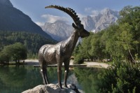 Kranjska Gora – socha Zlatoroha a pověst o něm (kip Zlatorog)