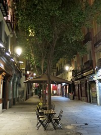 v noci je Madrid i klidným maloměstem ...