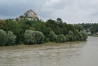 hrad nad řekou Salzach
