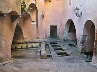 středověká prádelna v Cefalú