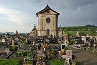 2000 m2 velký barokní hřbitov založili Petřvaldští