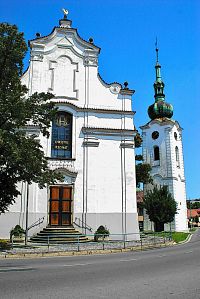 Pelhřimov - základy barokního kostela sv. Víta pocházejí z 13. stol.