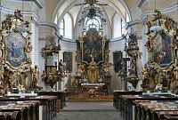 interiér barokního kostela sv. Jana Křtitele z pol. 18. stol.