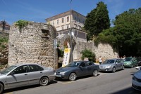 Pula - městské hradby a římské brány (Gradske rimske zidine i vrata)