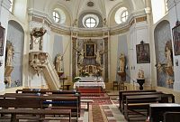 interiér barokního kostela Panny Marie Sněžné