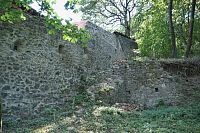 klášterní hradby