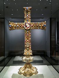 Lotharův kříž