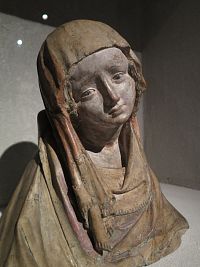 busta Truchlící Madony nebo fragment Piety ze Salcburku