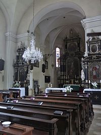 interiér farního kostela sv. Máří Magdalény