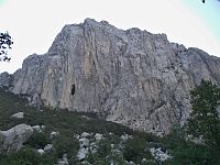 hradba Ančina masivu, tedy Aniča kuk (712 m)