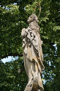 vrcholová socha Immaculaty