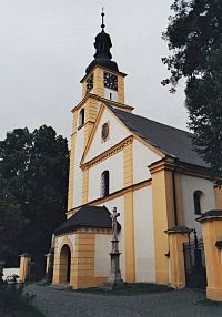 Hradec nad Moravicí - kostel sv. Petra a Pavla