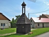 Lhota nad Moravou (Náklo) – dřevěná zvonička