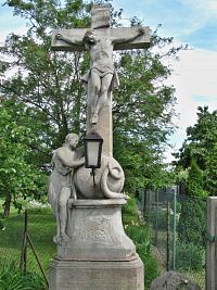 Litovel - kříž se sochou anděla