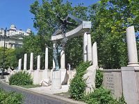 Budapešť - Památník obětí německé okupace  (Budapest - német megszállás áldozatainak emlékműve)