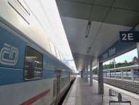 vlak do stanice Ráj