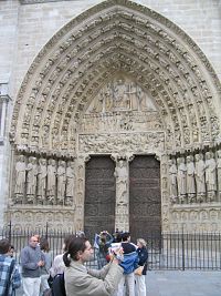 Paříž – západní portály chrámu Matky Boží  (Paris - les portails de la Cathédrale Notre-Dame)