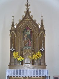 neogotický oltář
